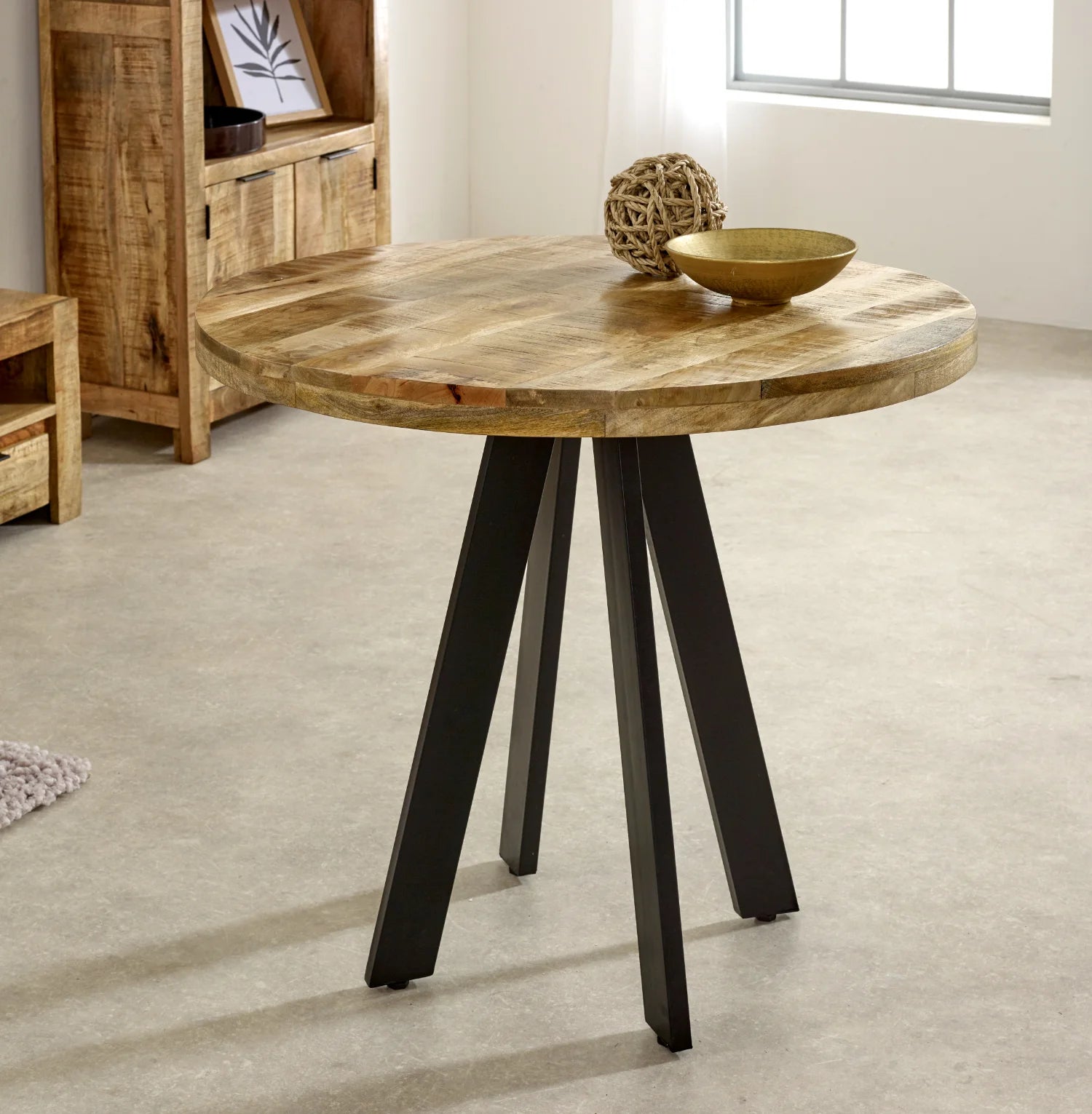 Diya Mango Wood 4-Seater Round Dining Table 90cm – Salty Casa