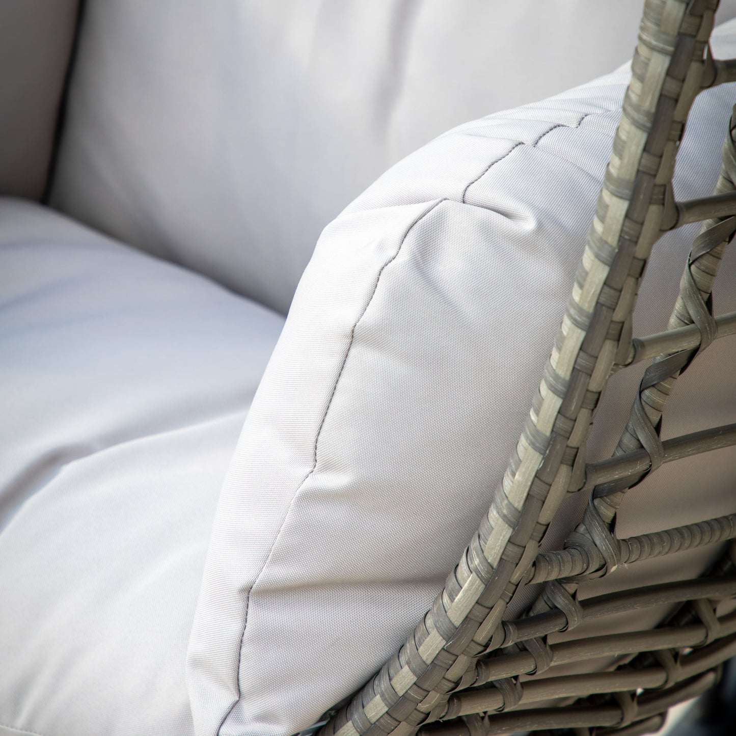 Freestanding Outdoor Hanging Egg Chair